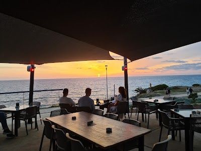 Baracas Lounge