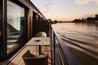 New Port Aparthotel