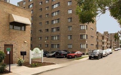 Parkway Gardens Apartments