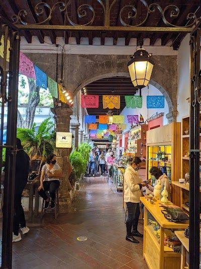 El Bazar Sábado