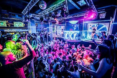 Karlovy Lazne - Nightclub