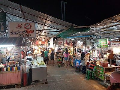 Naka Weekend Market